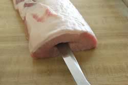 Cut the slit in the pork loin